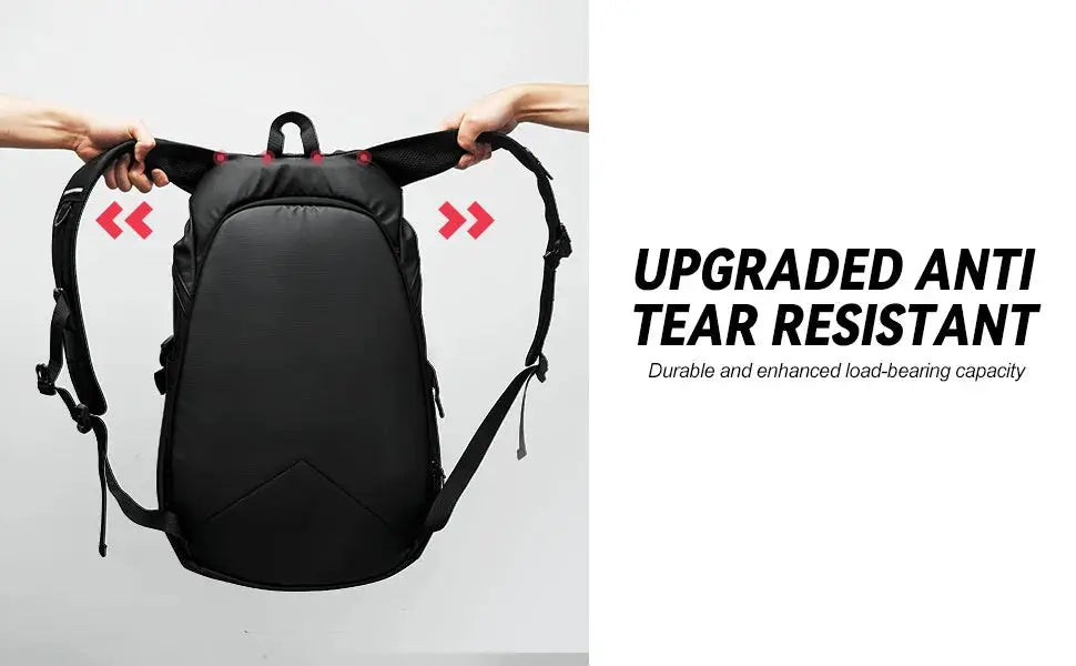 Simples Market black 40L motorcycle backpack with anti-tear resistant design and padded straps