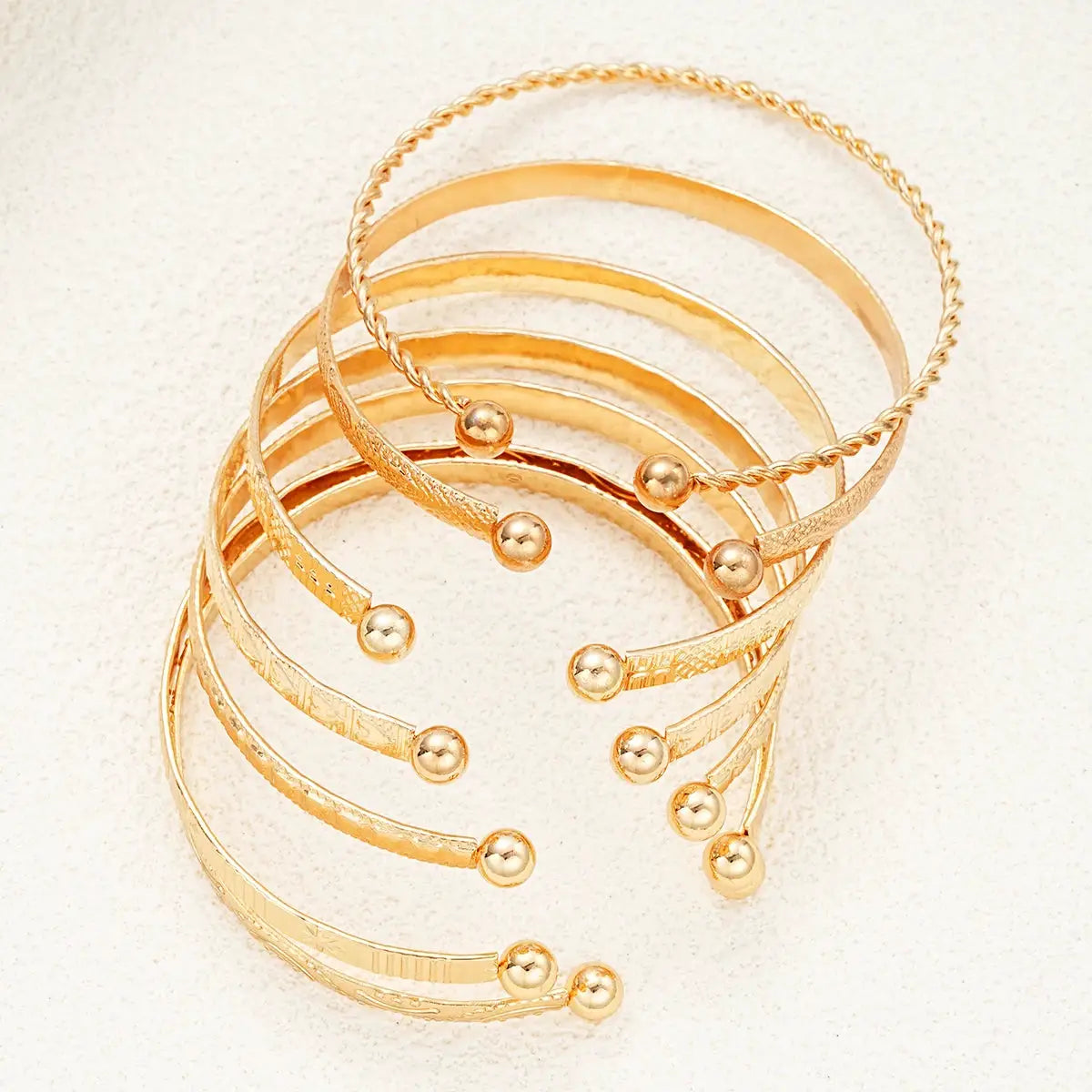 Seven Piece Punk Gold Color Bracelet Set For Women Streetwear Goth Open Bangle Heart Prints Metal Design Jewelry