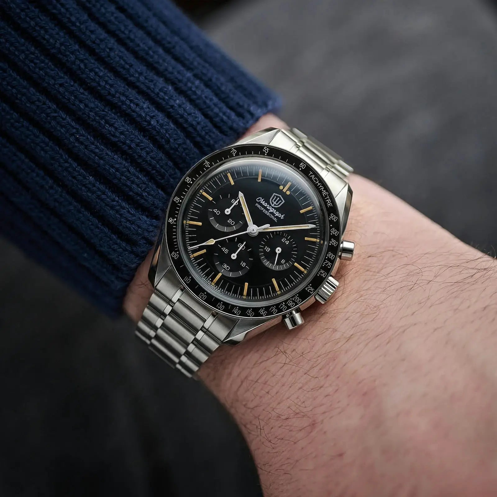 Simples Market Watchdives WD1863 chronograph wristwatch with stainless steel bracelet, black dial and tachymeter bezel