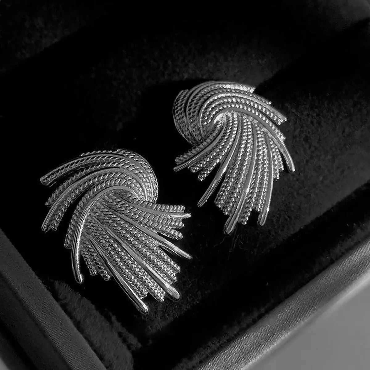 AENSOA Punk Irregular Metal Twist Geometric Drop Earrings For Women Gold Color Fashion Jewelry 2023 - Simples Market