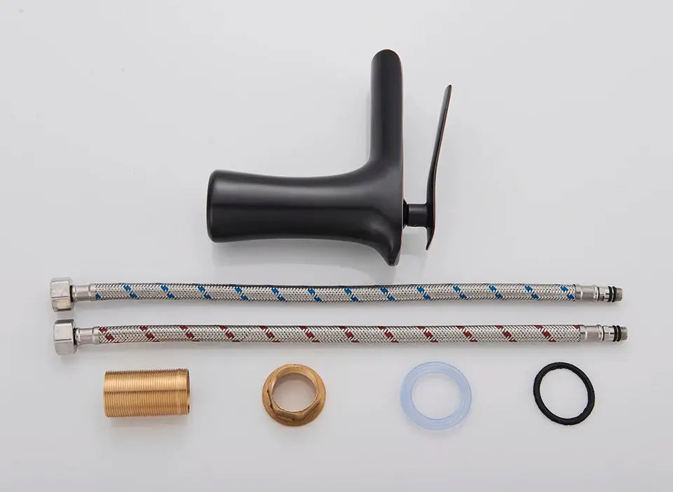 Simples Market basin faucet with single lever, black finish, dual braided supply lines and brass fittings.