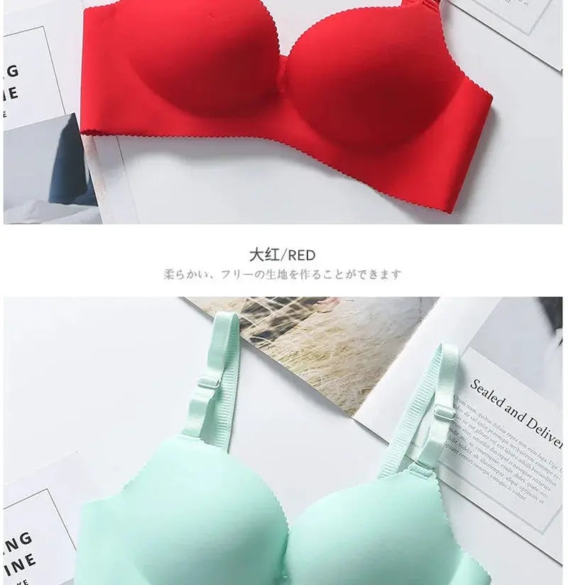 Simples Market 2-pack seamless pushup bras, red and mint green; wireless bralette style, breathable fabric
