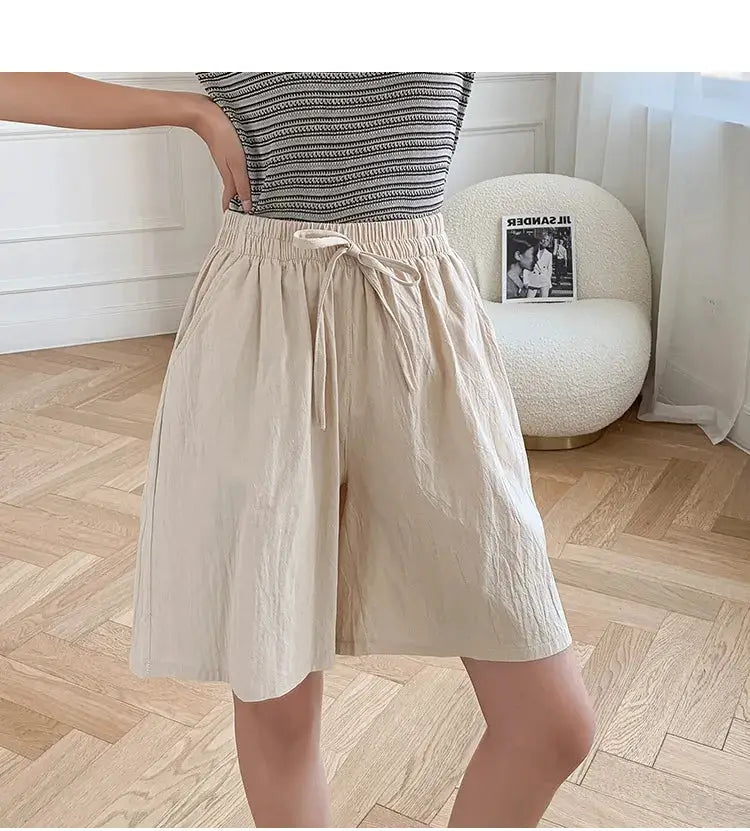 Women cotton shorts, beige high-waist loose shorts with drawstring and two pockets