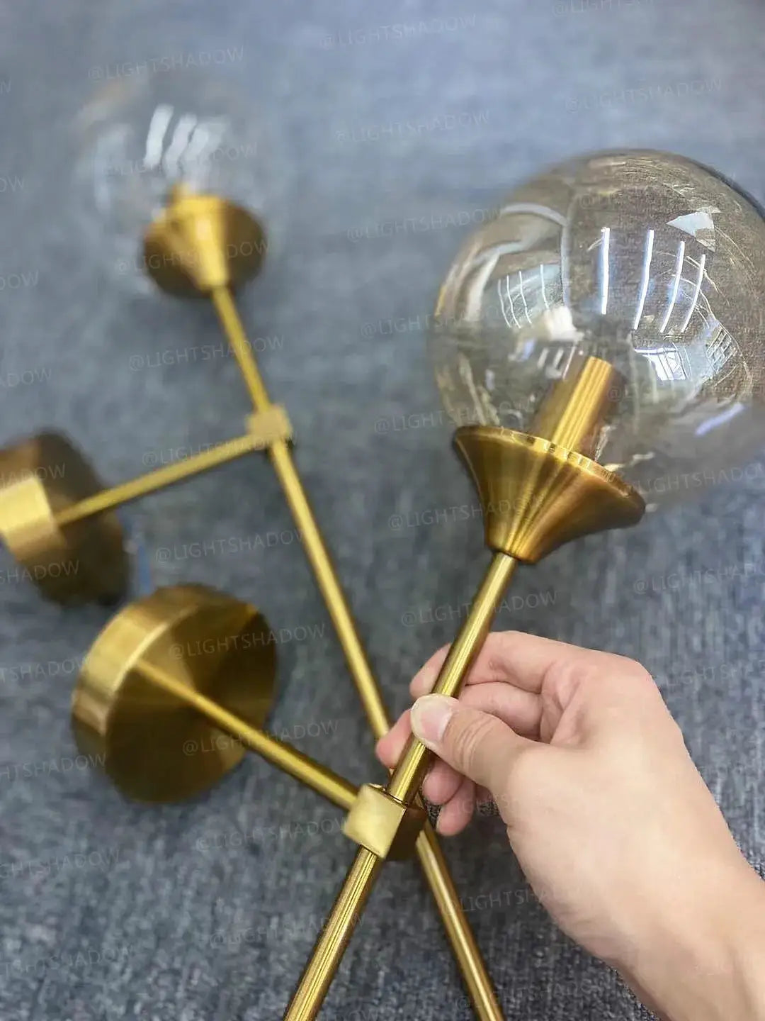 Simples Market modern glass wall lamp, golden brass sconce with round clear bulb for Nordic home decor