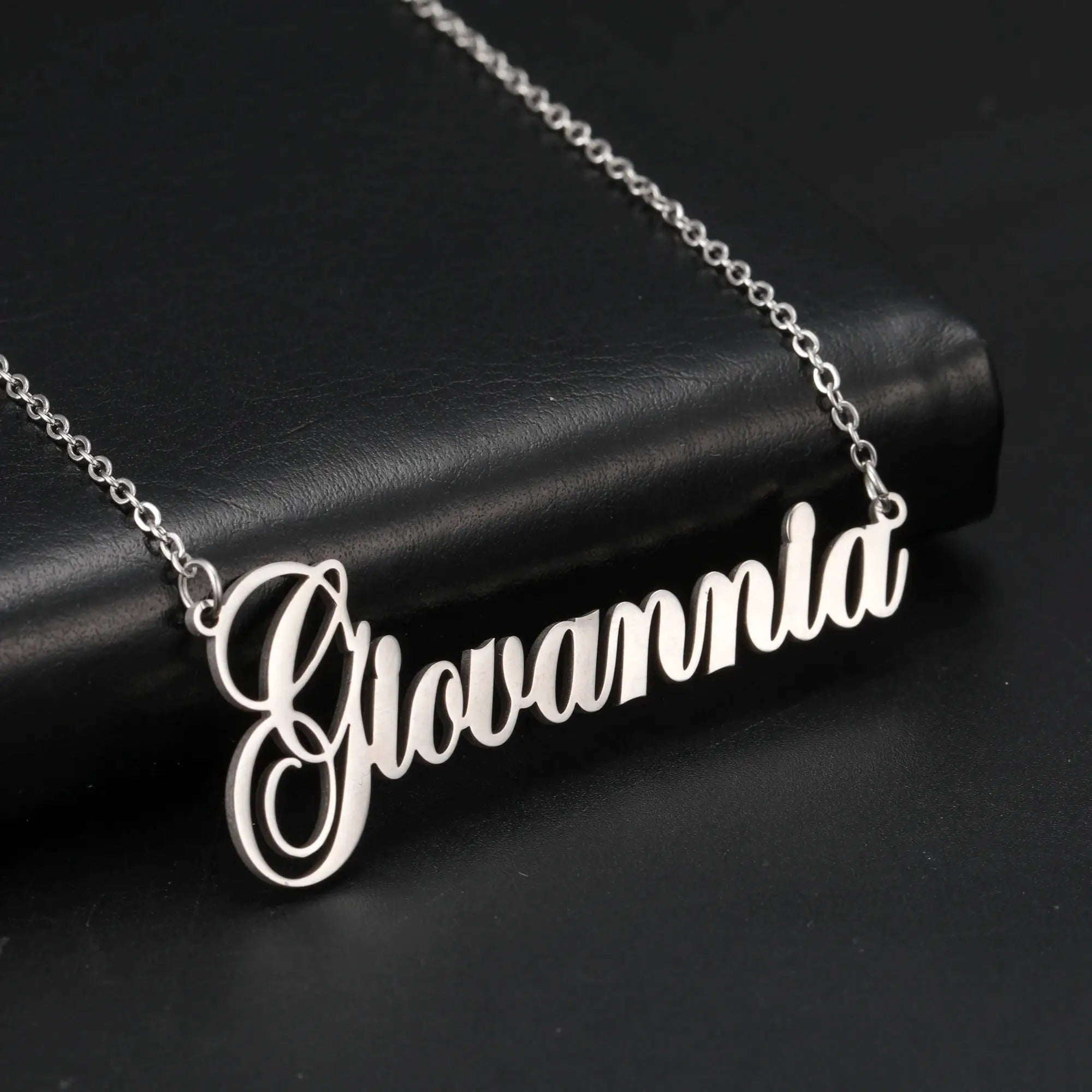 Sipuris Custom Name Necklace Personalized Golden Choker Stainless Steel Jewelry For Women And Men Ideal Gift For Weddings