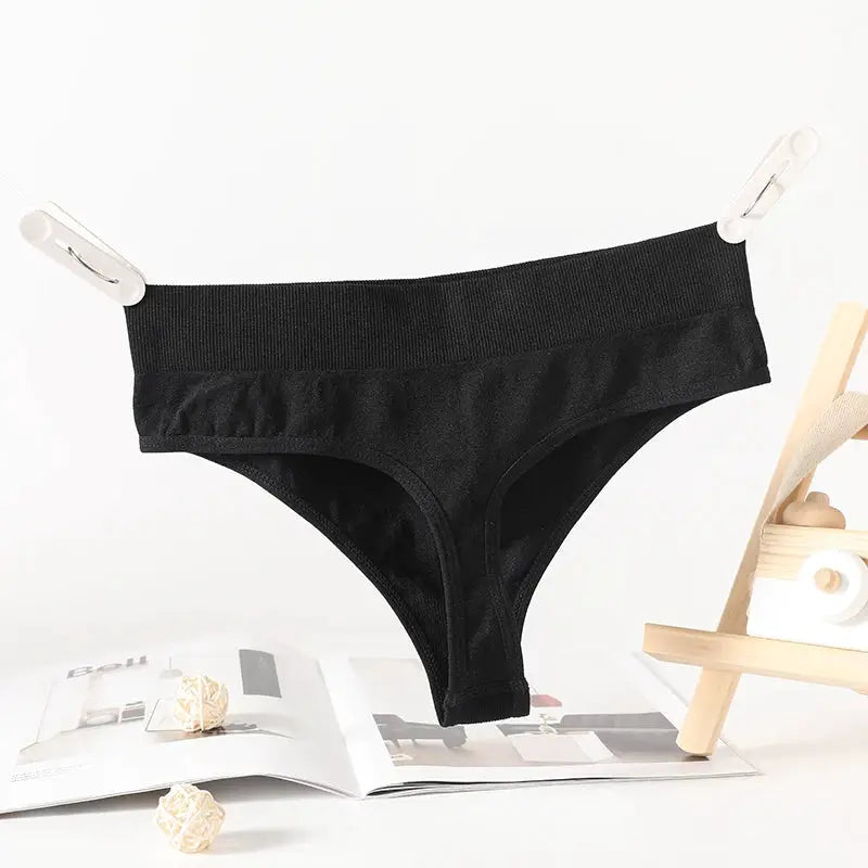 Ribbed black thong underwear by Simples Market with high-rise waistband and G-string cut, size M-XL for women