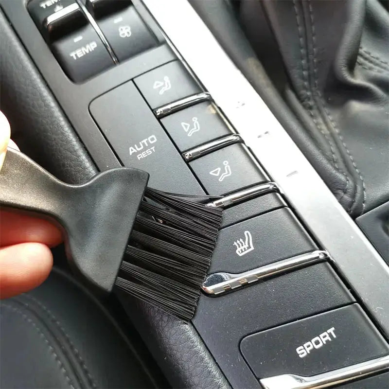 6-in-1 black keyboard cleaning brush kit by Simples Market; anti-static dust brush for laptops and PCs
