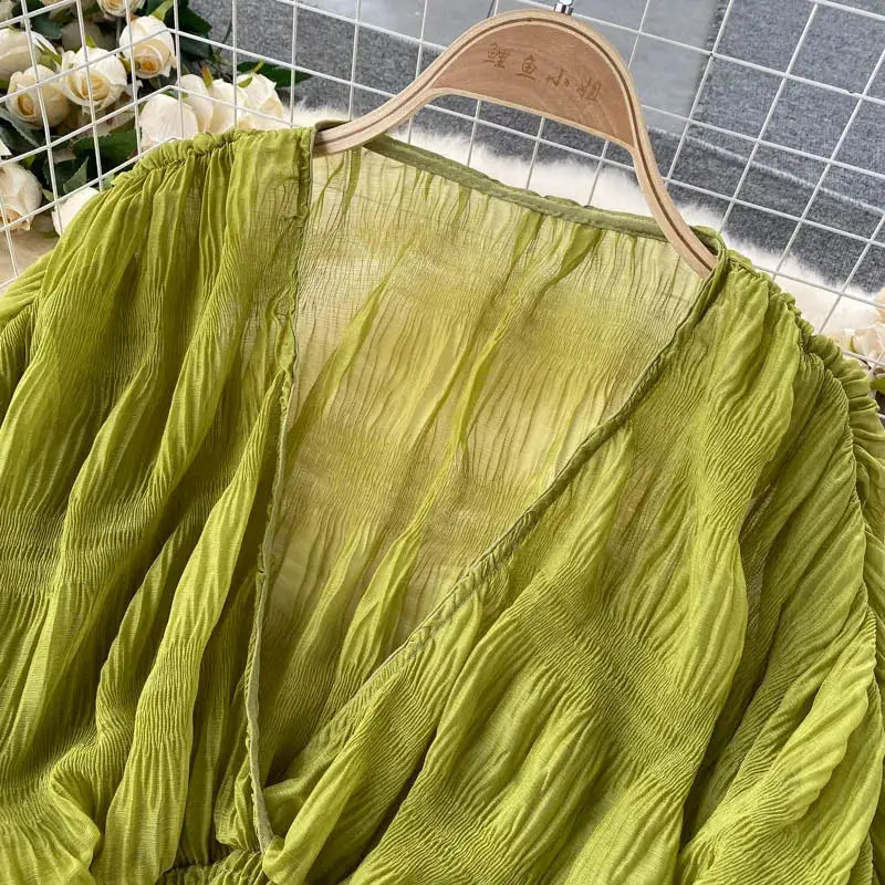 Green draped chiffon blouse with V-neck and puff long sleeves, Simples Market