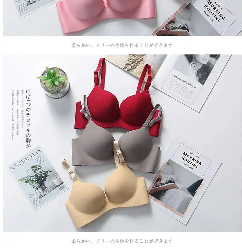 Simples Market seamless wireless bra set; three bras in red, taupe and beige