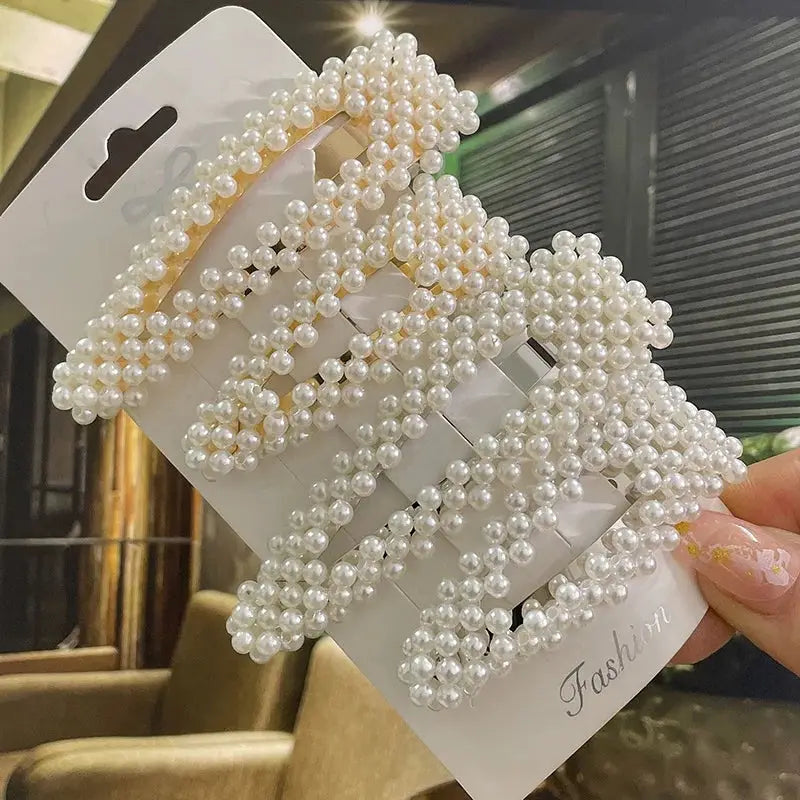Korean Inspired Luxe Pearl Hair Clips With Geometric Alloy And Plastic Pins For Women Secure Fashion Accessory