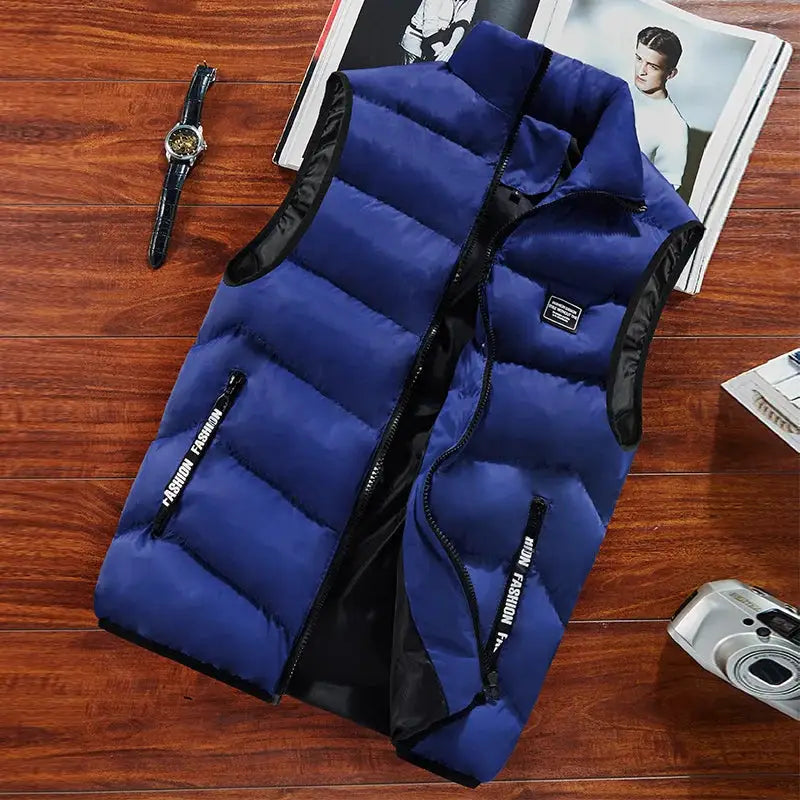 Simples Market blue quilted men's puffer vest, sleeveless with black lining and two zip pockets
