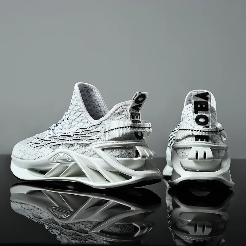 Simples Market men's white knit running sneakers with breathable mesh and sculpted sole, two sneakers shown.