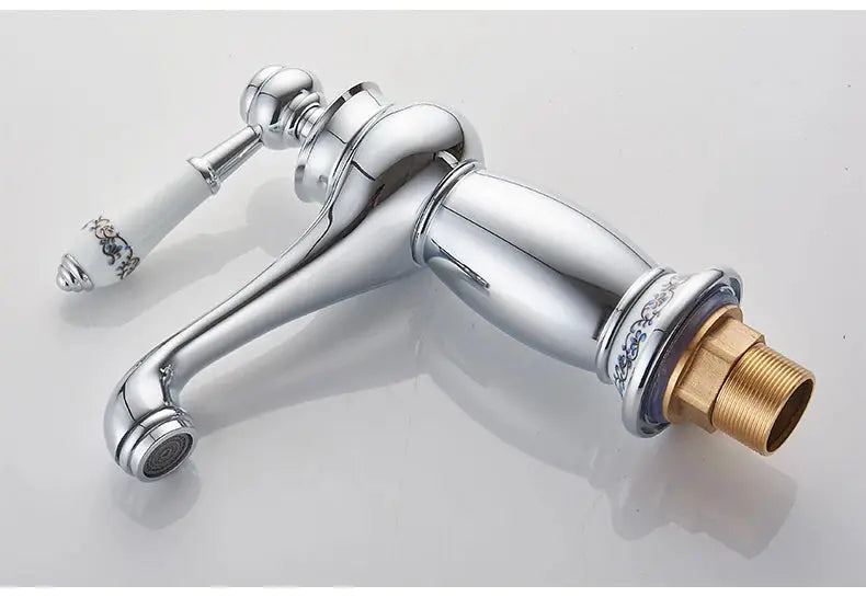 Bathroom faucet antique bronze finish solid brass; single-handle water mixer tap