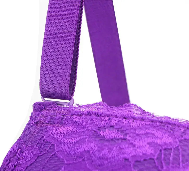 Purple floral lace bra with adjustable strap, BCDE Cup underwire lingerie by Simples Market.
