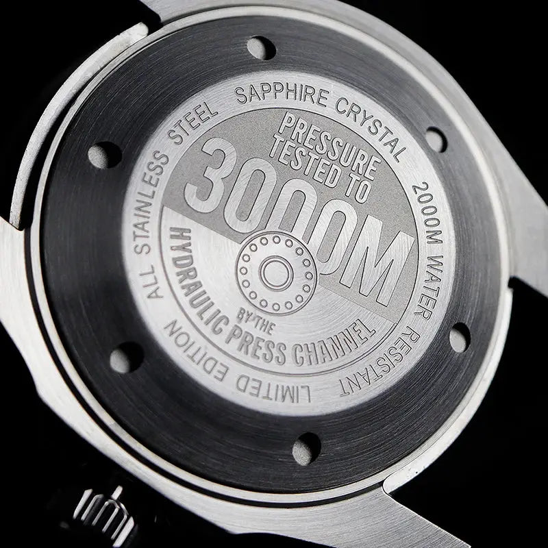 Cronos automatic diving watch with stainless steel bracelet and 2000m water resistance
