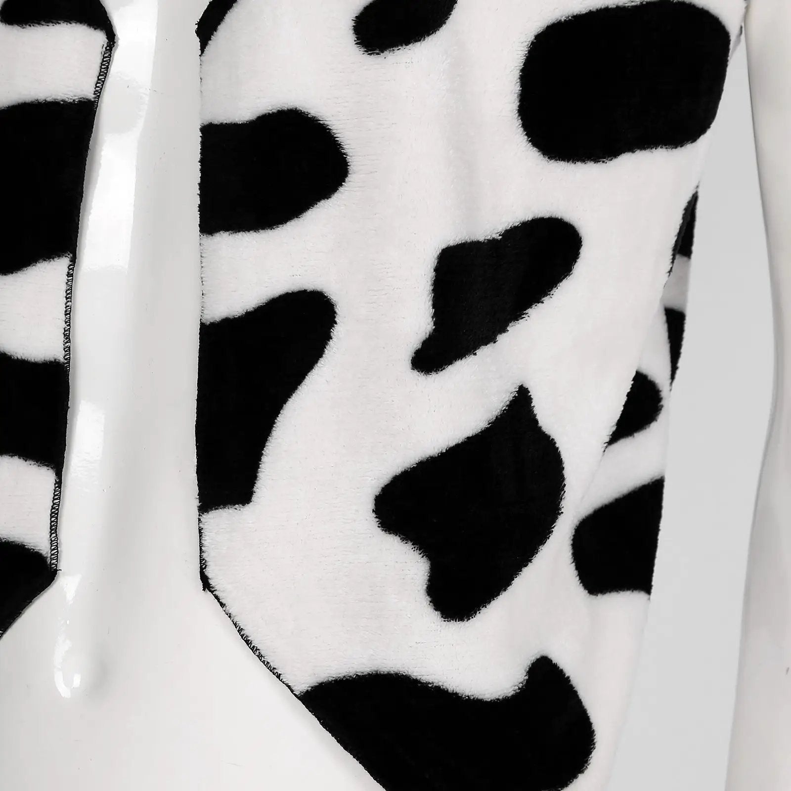 Men's cow‑print flannel vest, sleeveless open-front waistcoat with black spots on white fabric