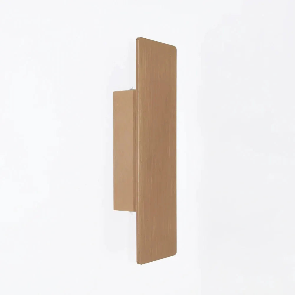Modern LED indoor wall lamp with wood-look finish and stacked rectangular backplates