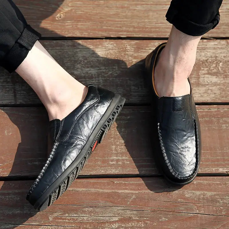 Simples Market pair of black genuine leather men's loafers, slip-on driving moccasins with breathable design