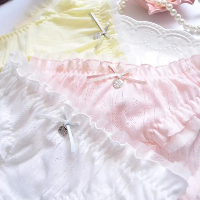 Cotton ruffle panties in pastel colors with bows; breathable, high-elasticity women's underwear by Simples Market