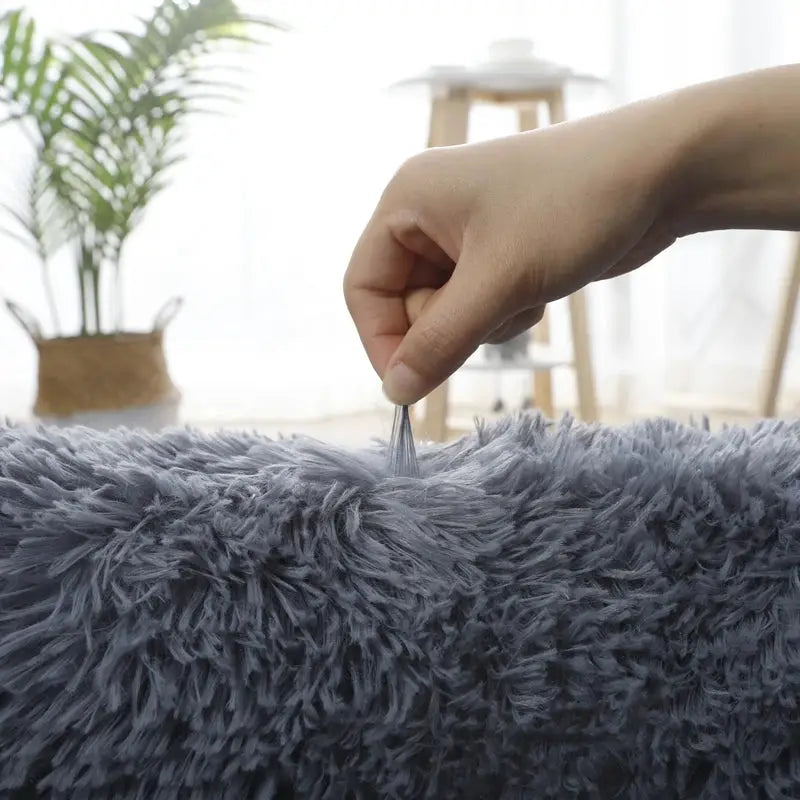 Simples Market grey long-pile fluffy rug for living room and bedroom, 160x230 cm.