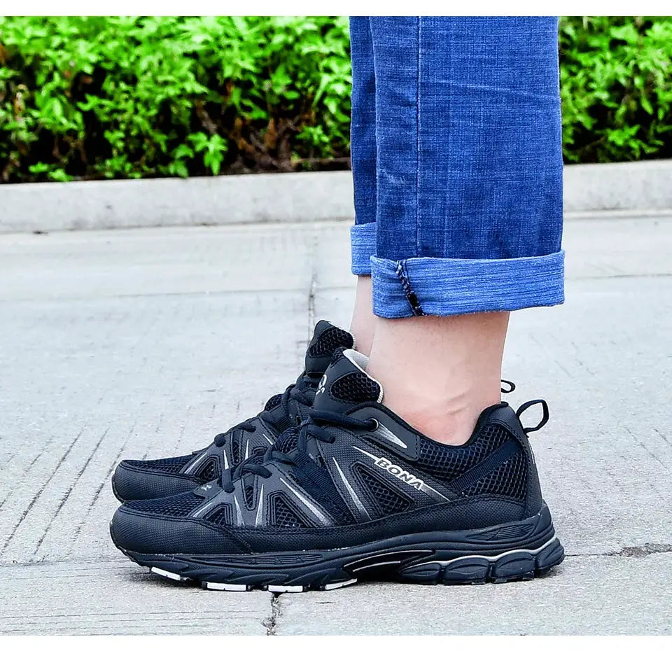 BONA men's running shoes in black mesh and microfiber, lace-up athletic sneakers