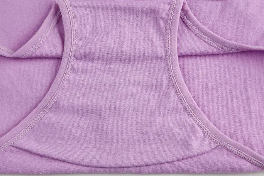 Simples Market purple cotton high-waist women's panties close-up seam detail