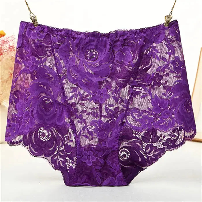 Lace high-waist panties, purple plus-size lingerie by Simples Market.
