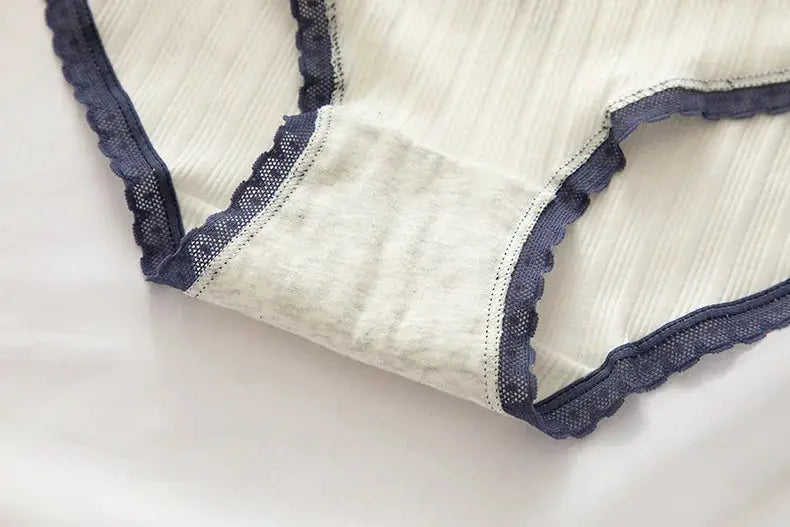 Simples Market cotton women's mid-waist seamless panties with navy lace trim in light gray