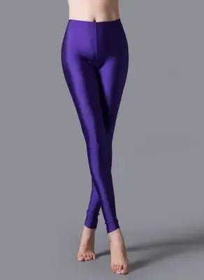 Women's shiny fluorescent purple spandex leggings for casual wear