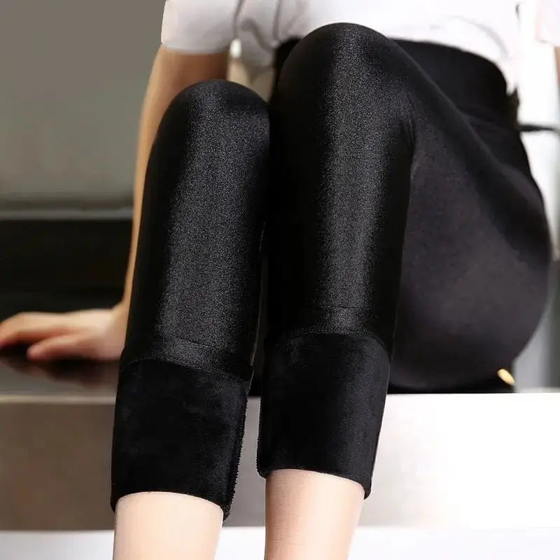 Leggings by Simples Market; black shiny high-waist, thick fleece-warm winter leggings