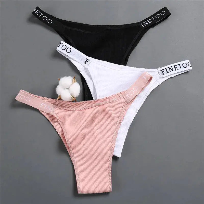 3-pack Finetoo cotton women’s low-rise bikini briefs in black, white, and pink
