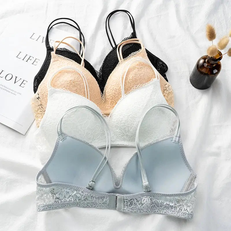 Lace bralettes from Simples Market; four colors black, peach, white, light blue; wireless A/B cup