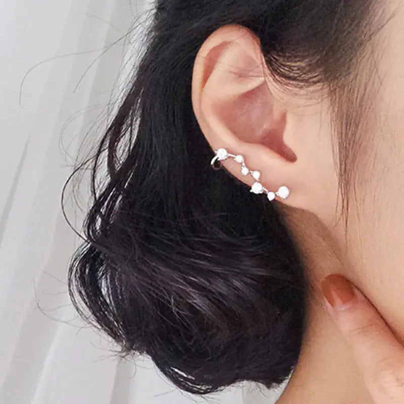Simples Market imitation pearl curved ear cuff earrings with crystal beads for women