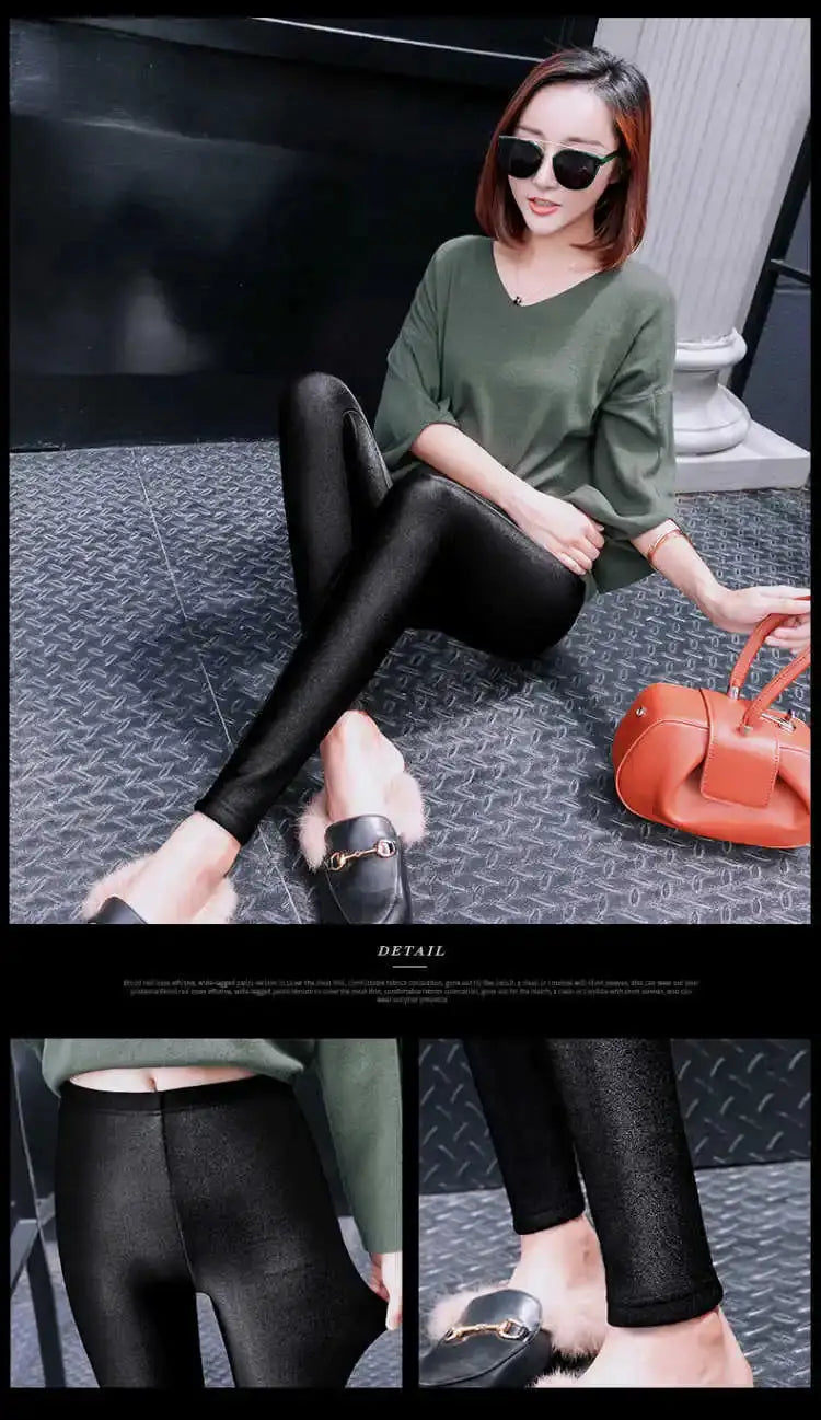 Leggings by Simples Market; black shiny high-waist fleece-lined autumn-winter slim pants.