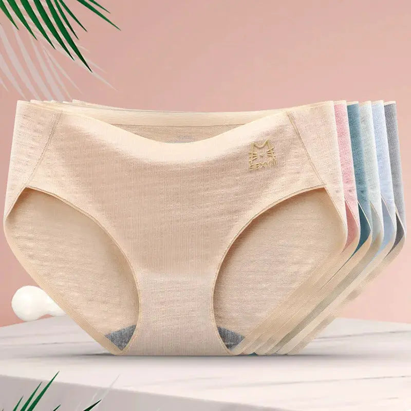 Panties set by Simples Market; cotton antibacterial seamless briefs, 7 pastel colors.