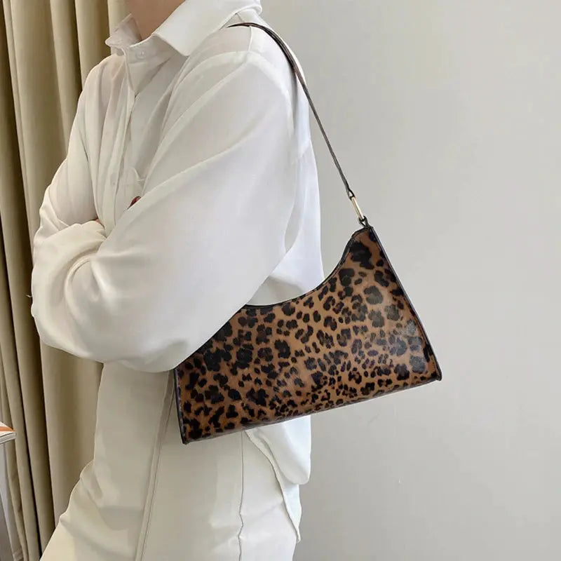 Leopard print PU leather shoulder bag for women by Simples Market