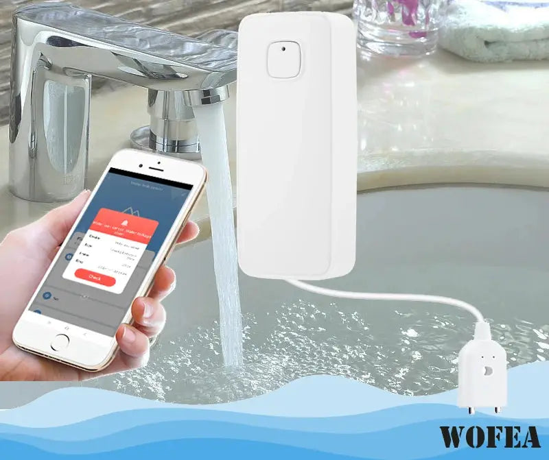 Simples Market Tuya smart flood leakage sensor, white WiFi water leak monitor with smartphone app.