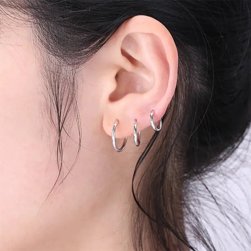 Unisex Stainless Steel Small Hoop Earrings 10mm Thin Circle Hypoallergenic Cartilage Tragus Ear Piercing