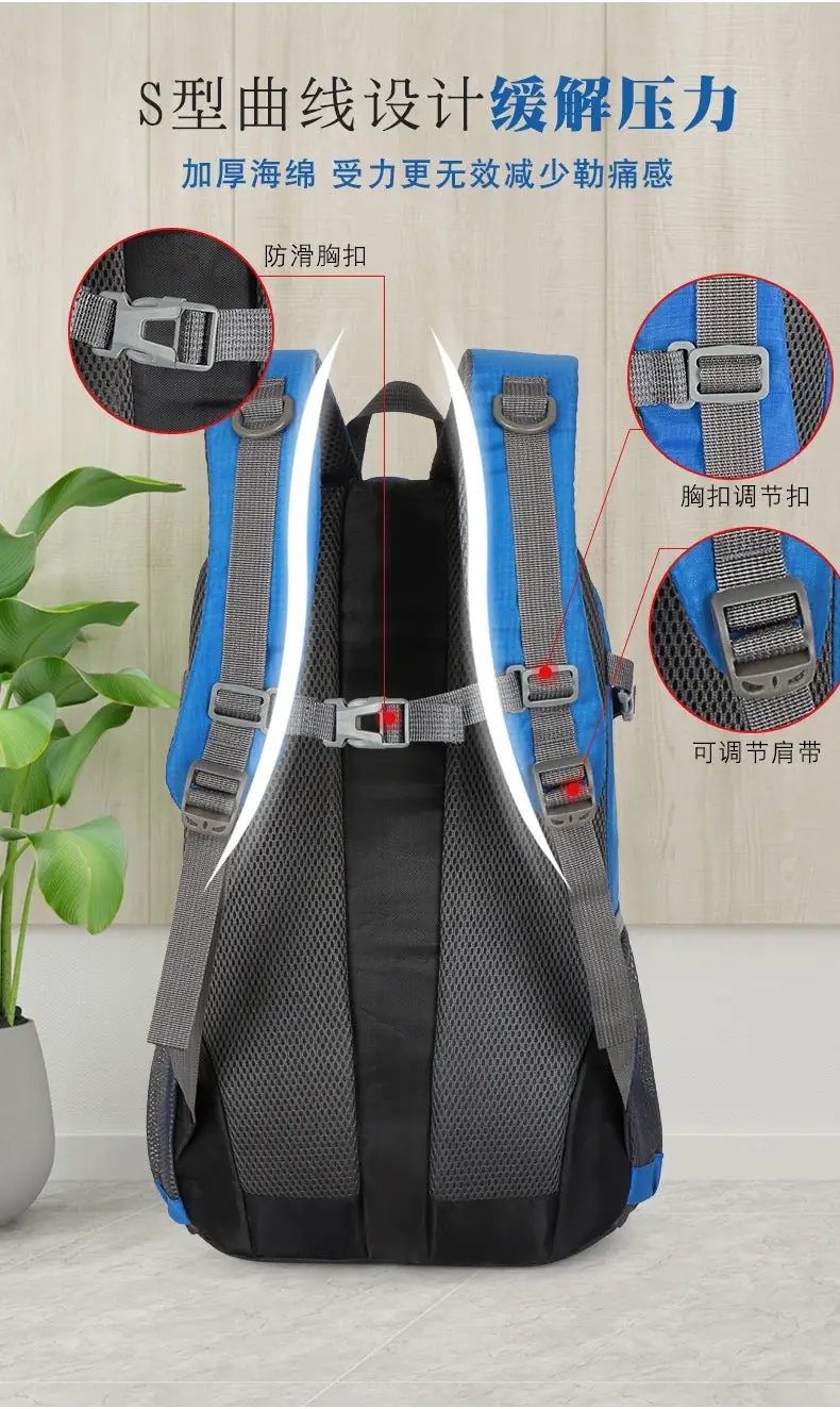 Classic 40L outdoor backpack by Simples Market, blue and black waterproof travel bag with adjustable straps.