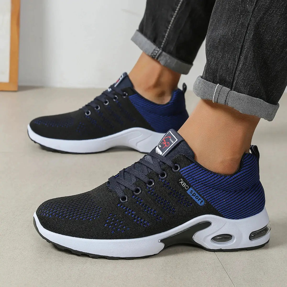 Men's Simples Market breathable running shoes, black/blue knit upper with white sole, 2 sneakers