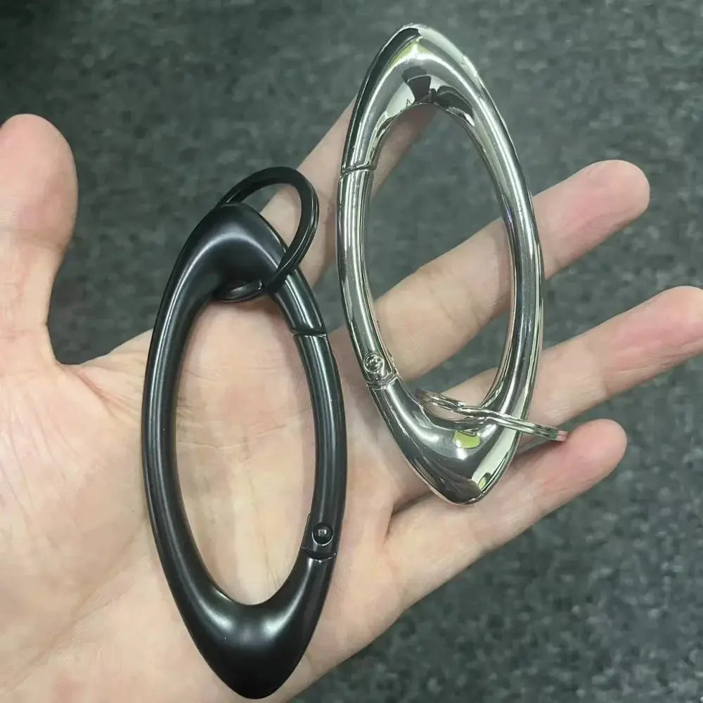 Y2K Punk Star Carabiner Keychain Axe Shaped Mountaineering Key Ring Gothic Backpack Decor Korean Fashion