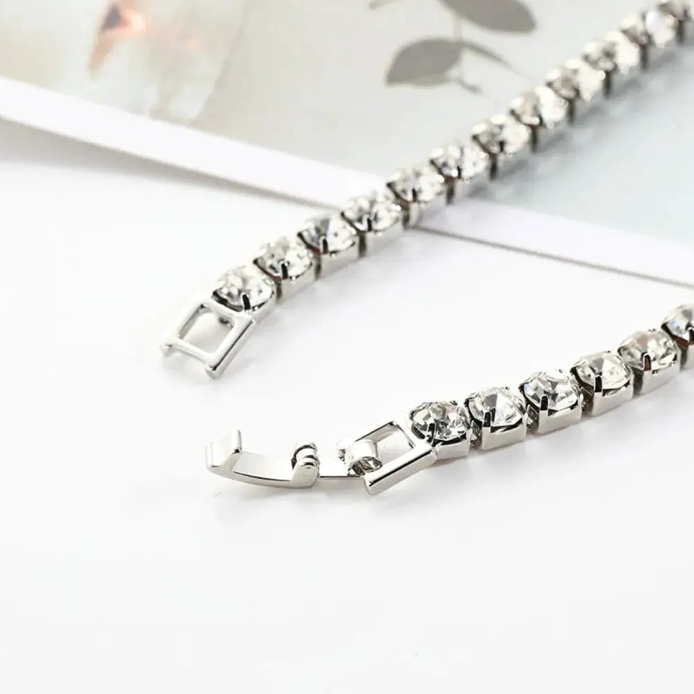 Heart Encrusted Crystal Zircon Bracelet, silver-tone zinc alloy, unisex fashion jewelry