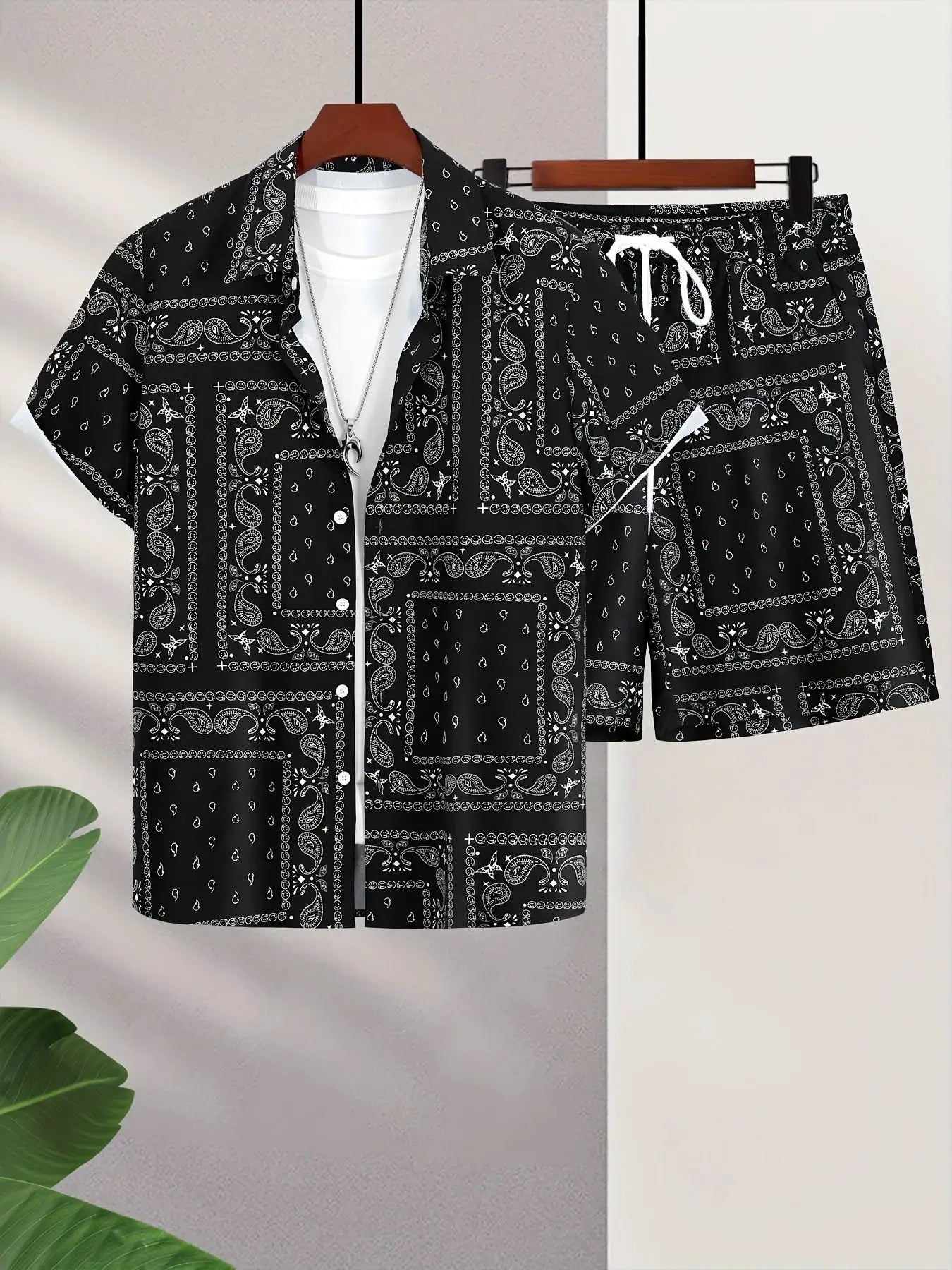 Men's 2-piece Trend Bandana Graphic Beach Shorts set in black/white with matching shirt, Simples Market.