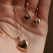 Two Piece Heart Shaped Necklace And Earrings Set For Women Zinc Alloy Fashion Jewelry Daily Wear And Party Accessory