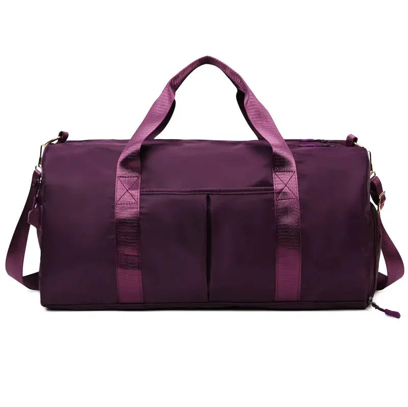 Fitness bag duffel in purple nylon with dual handles and shoulder strap, large-capacity travel bag with dry-wet separation
