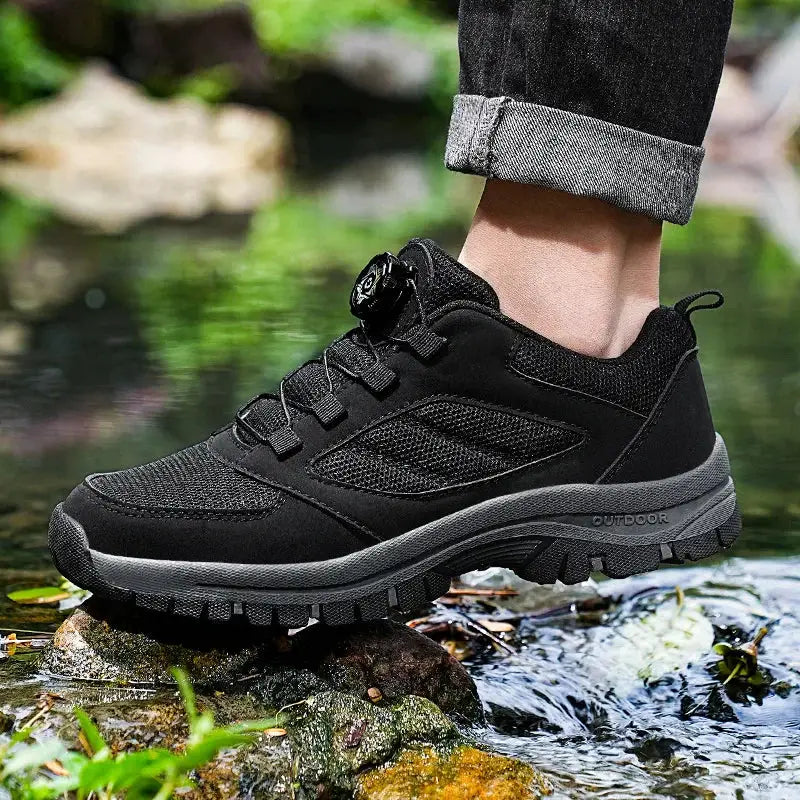 Simples Market men's black spring and autumn outdoor sports shoes with rotating buckle and anti-slip sole.