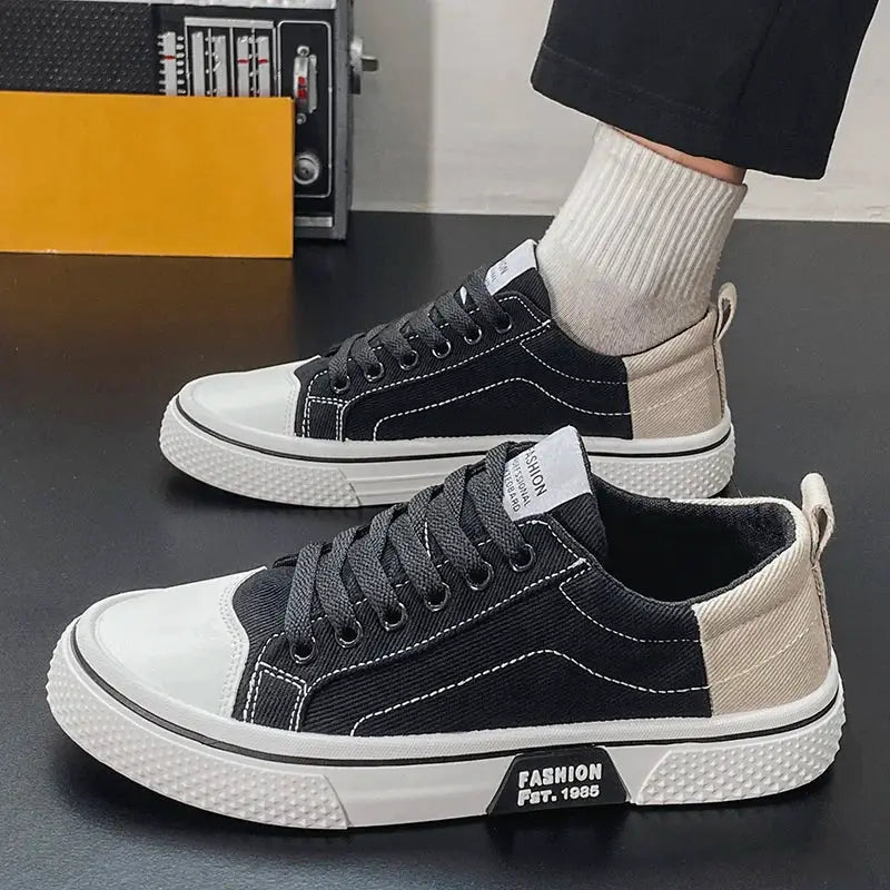 Men's Canvas Shoes All Seasons Casual Everyday Walking Shoes Soft Sole Flat Profile Joker Board Shoes