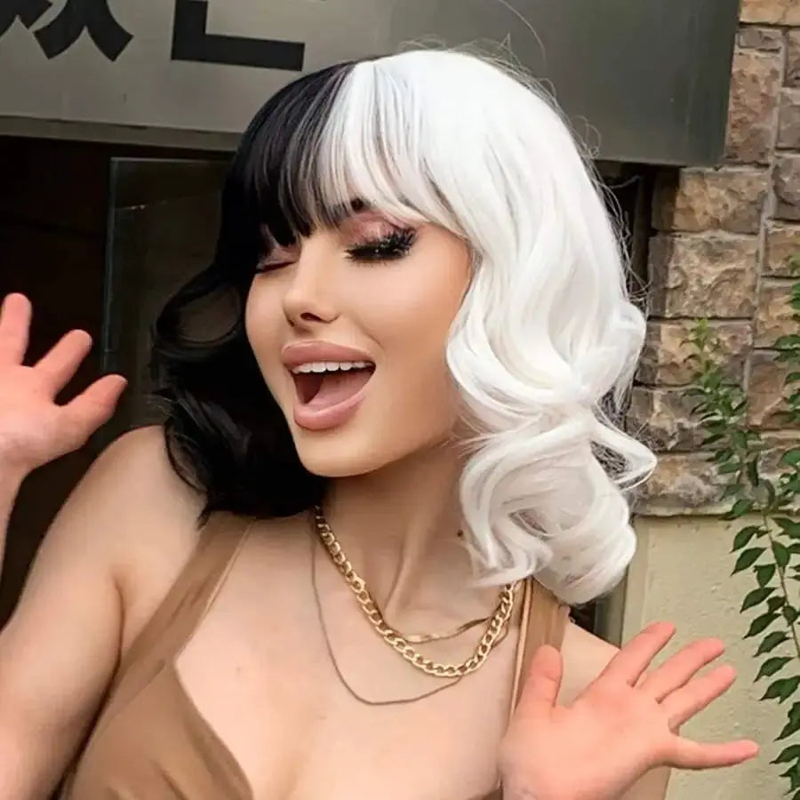Cruella black-and-white wig, 12-inch mid-length, wavy with bangs, cosplay