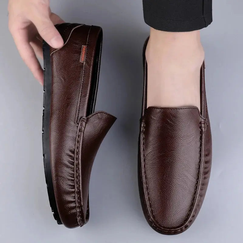 Genuine leather men's loafers, brown, Simples Market slip-on moccasin driving shoes, pair.