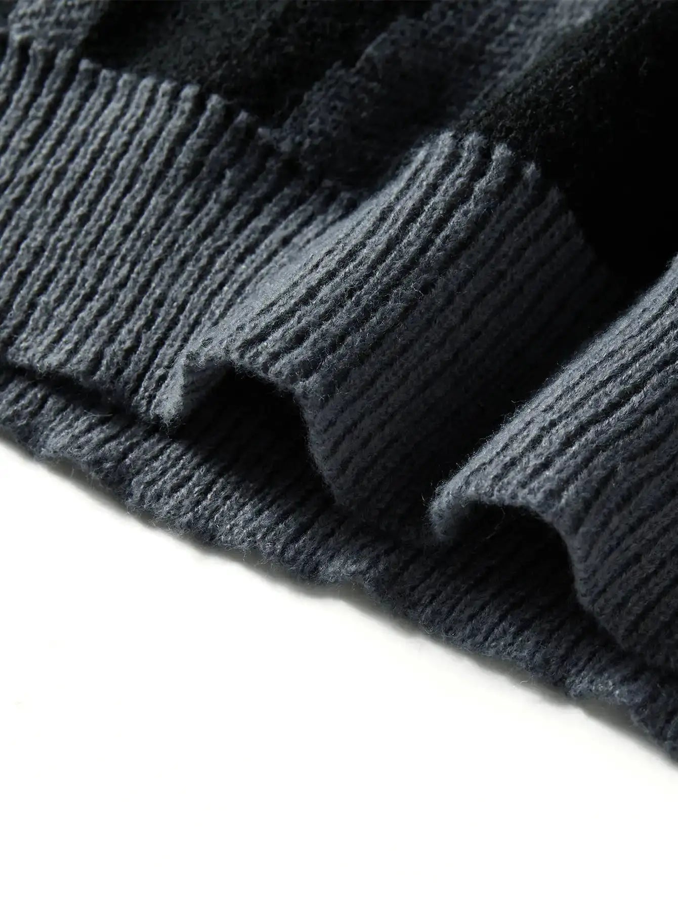 Men's pullover sweater in dark charcoal ribbed knit